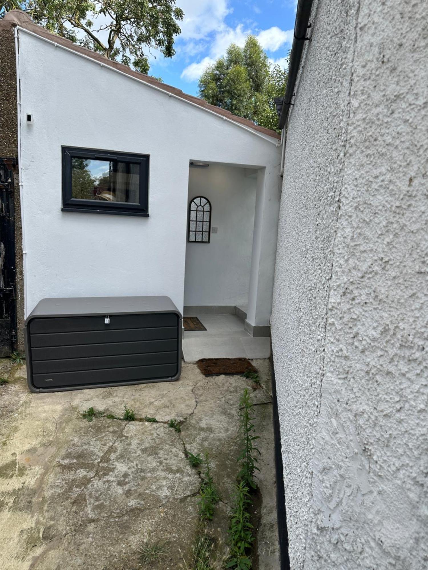 Bespoke Gallery Guesthouse Hendon Exterior photo